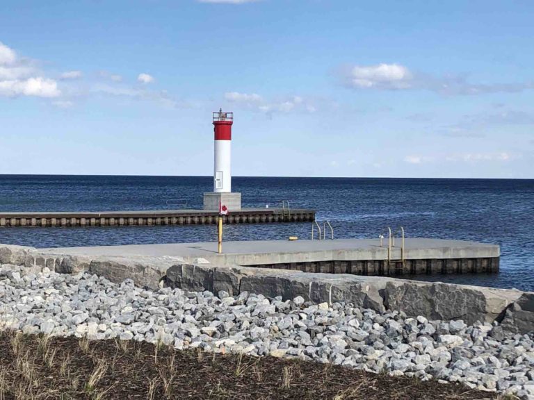 Oakville destinations include the lighthouse at the harbour front