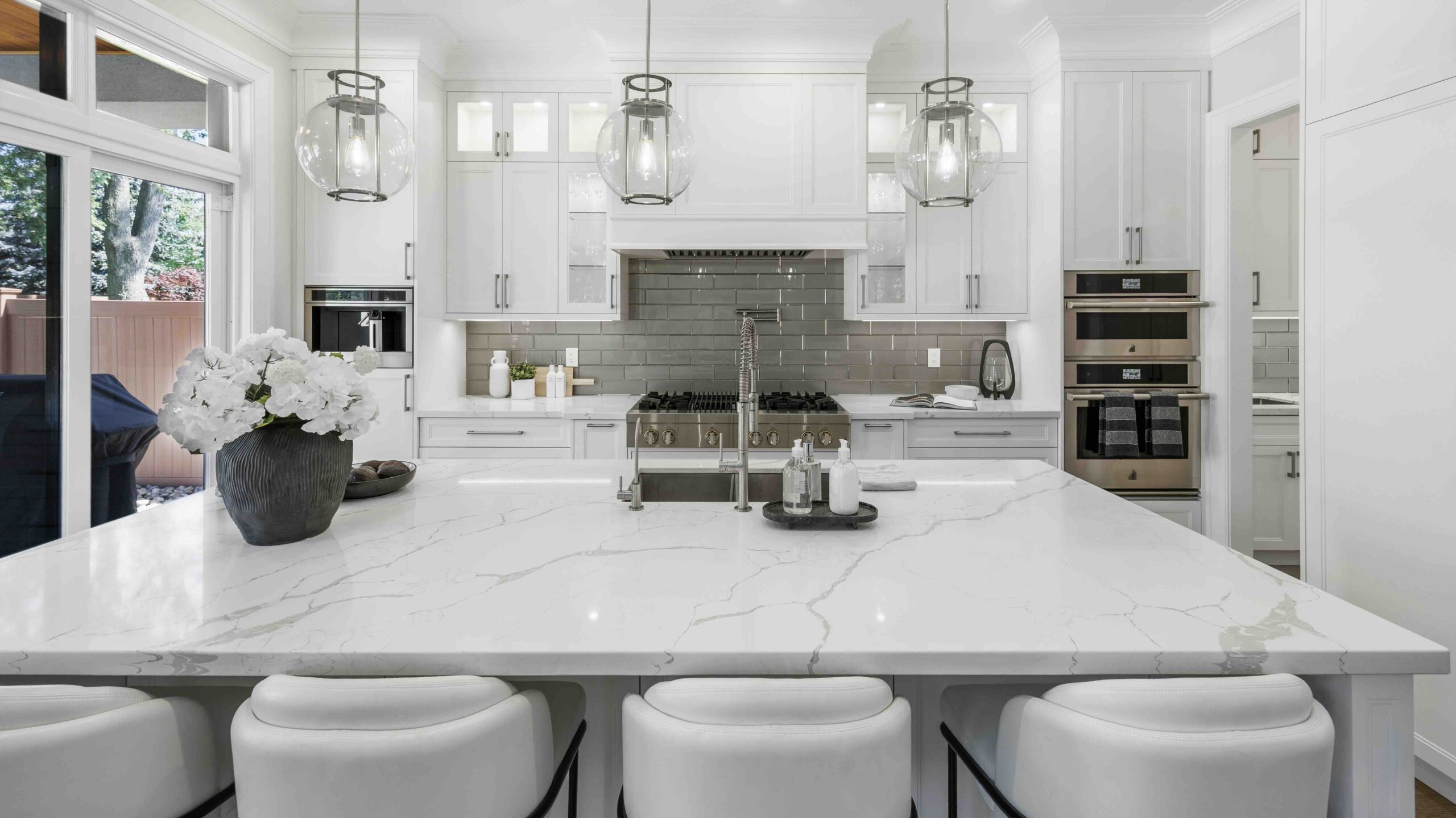 This Luxury South Oakville Home for Sale kitchen was made for entertaining